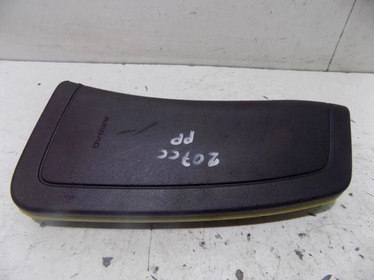 PODUSZKA FOTELA PRAWA PEUGEOT 207 (2006-2009)