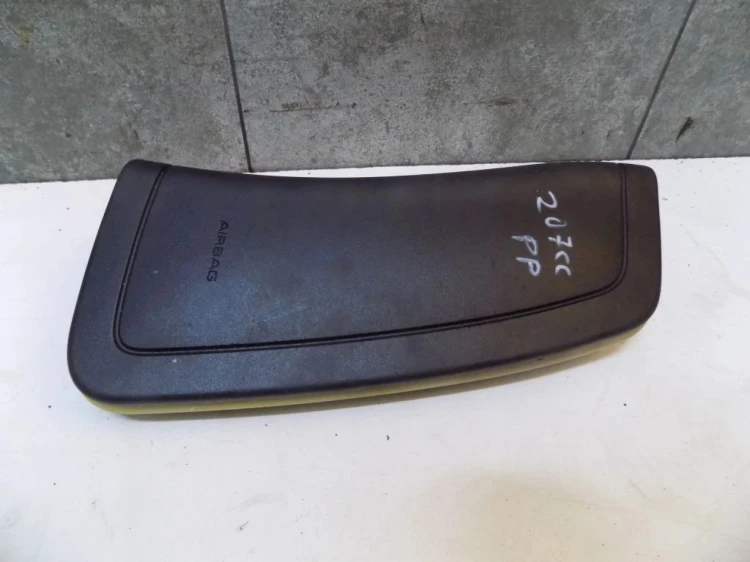 PODUSZKA FOTELA PRAWA PEUGEOT 207 (2006-2009)