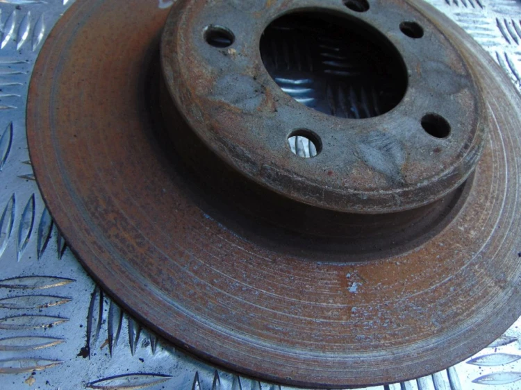 TARCZE HAMULCOWE PRZÓD BMW E46 2.5 BEN