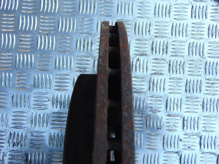 TARCZE HAMULCOWE PRZÓD BMW E46 2.5 BEN