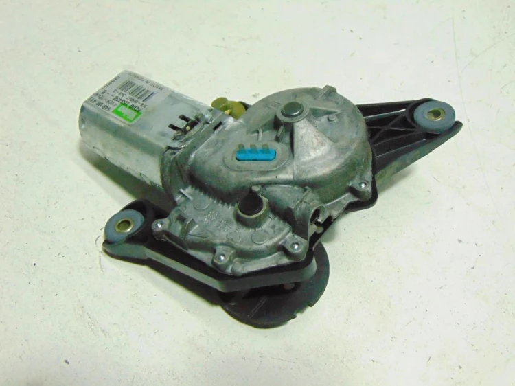 SILNICZEK WYCIERACZKI TYŁ RENAULT SCENIC II LIFT (2006-2009) 1.9 DCI 820015