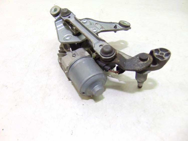SILNICZEK WYCIERACZKI LEWY PRZÓD FORD GALAXY II LIFT (2010-2015)