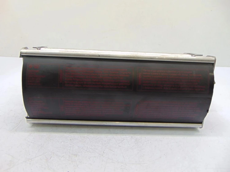PODUSZKA PASAŻERA AUDI TT (1998 - 2006) 8L0880202E