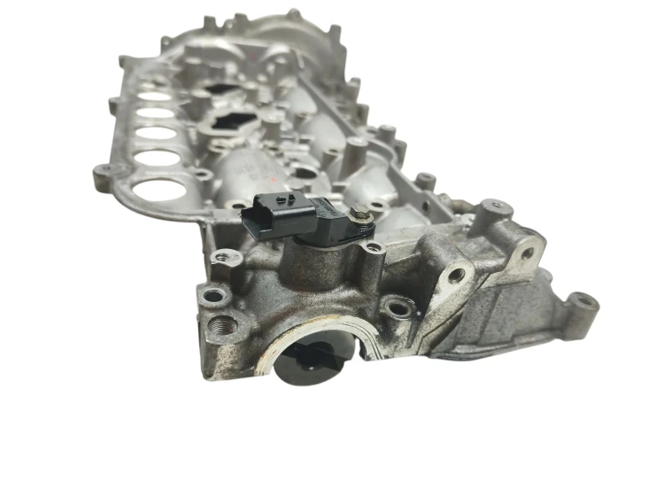 POKRYWA ZAWORÓW WAŁKI RENAULT LAGUNA III (2007-2010) 2.0 DCI 150KM 82008088
