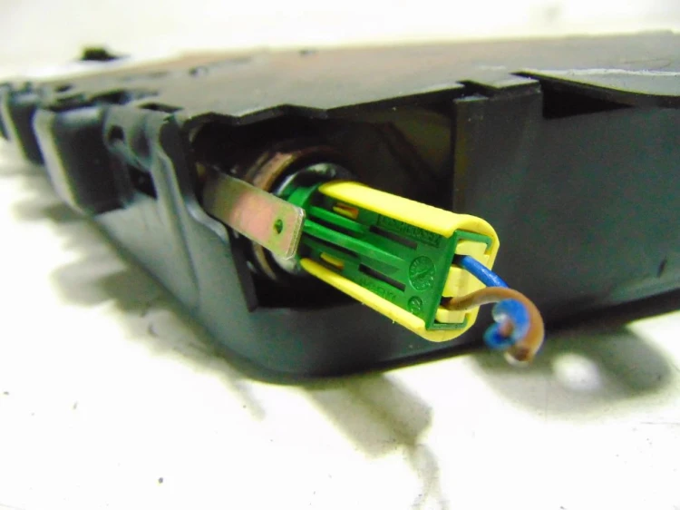 PODUSZKA FOTELA PRAWA RENAULT LAGUNA II (2001-2005) 1.9 DCI