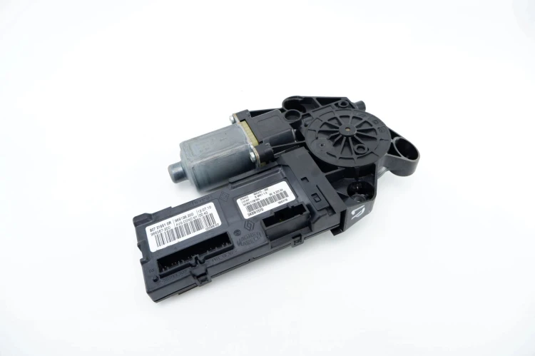 SILNICZEK SZYB LEWY PRZÓD RENAULT MEGANE III (2008-2013) 1.5 DCI 807315510R