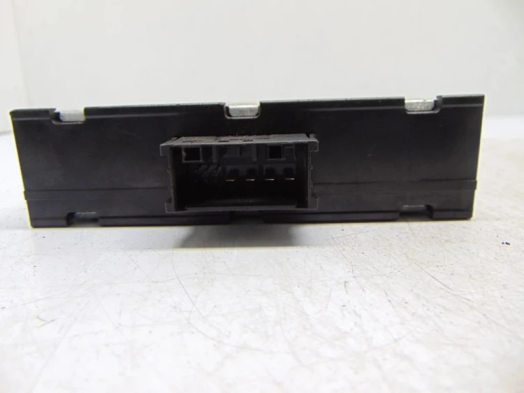 MODUŁ STABILIZATOR NAPIĘCIA MINI COOPER D R56 1.6 D 8ES00947920