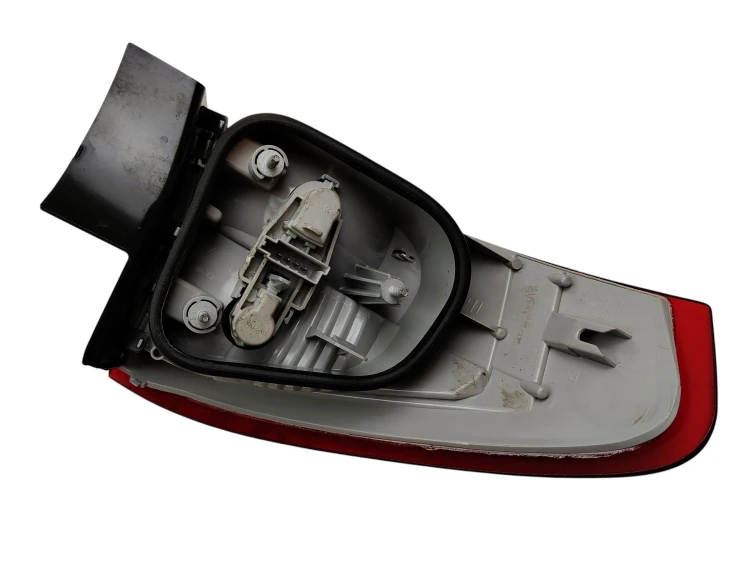 LAMPA PRAWY TYŁ FORD MONDEO MK4 (2007-2010) 2.0 TDCI 140KM
