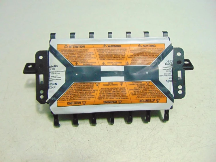 PODUSZKA PASAŻERA NISSAN QASHQAI (2007-2013) 2.0 DCI
