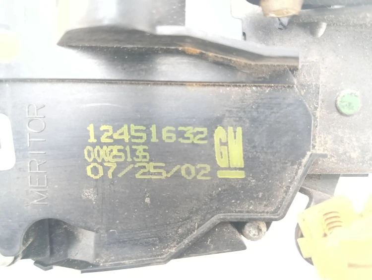 ZAMEK DRZWI PRAWY PRZÓD CADILLAC CTS I (2002-2007) 3.2 V6 218KM 12451632