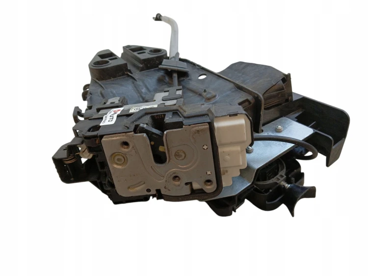 ZAMEK DRZWI PRAWY TYŁ VOLVO V40 II (2012-2016) 2.0 D3 150KM 31276224