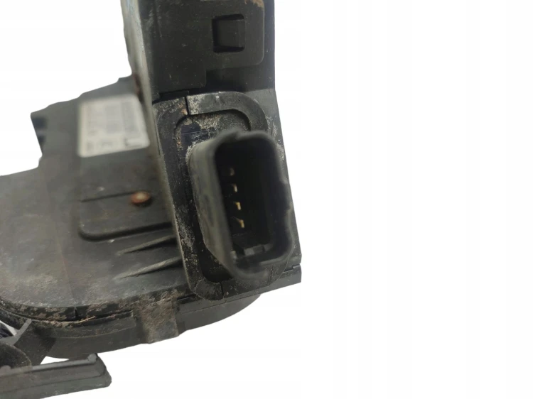 ZAMEK DRZWI PRAWY PRZÓD RENAULT LATITUDE (2010-2013) 2.0 DCI 173KM 80502002