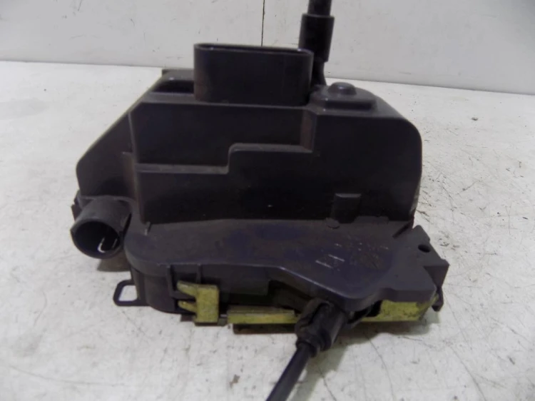 ZAMEK DRZWI PRAWY PRZÓD CITROEN C3 PLURIEL