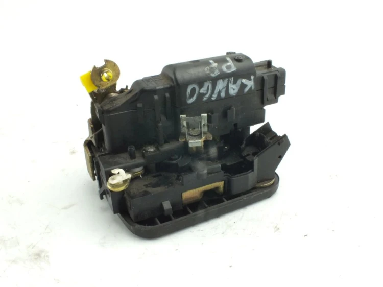 ZAMEK DRZWI PRAWY PRZÓD RENAULT KANGOO II (2003-2008) 1.4 8V