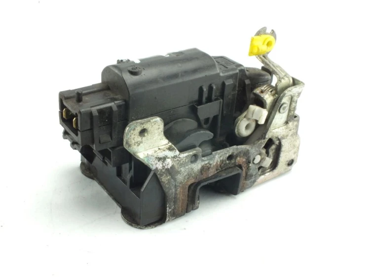 ZAMEK DRZWI PRAWY PRZÓD RENAULT KANGOO II (2003-2008) 1.4 8V