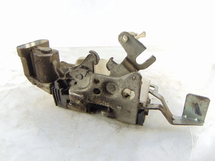 ZAMEK DRZWI PRAWY PRZÓD PEUGEOT BOXER 2.5 TD 1