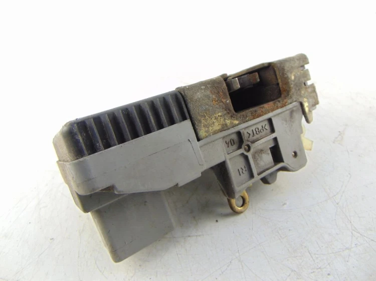 ZAMEK DRZWI PRAWY PRZÓD CITROEN C5 I (2001-2004) 2.0 16V