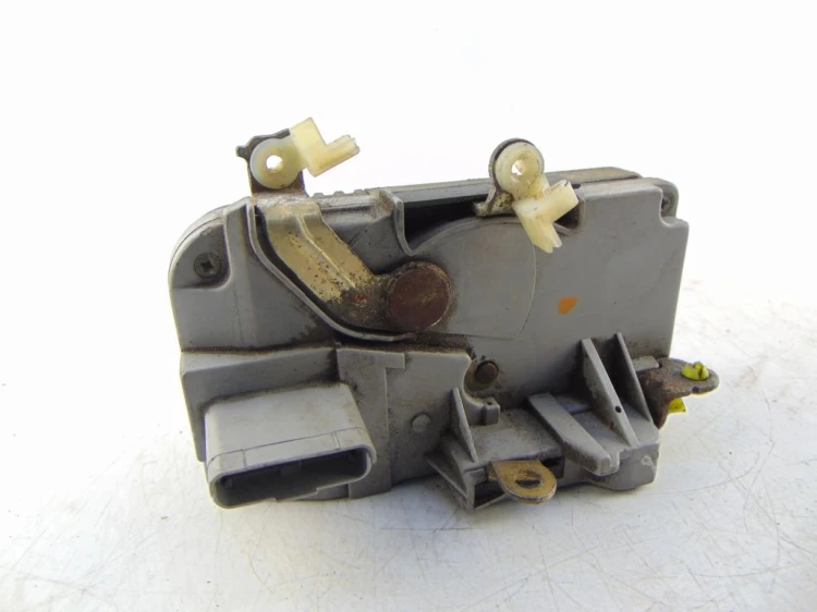 ZAMEK DRZWI LEWY PRZÓD CITROEN C5 I (2001-2004) 2.0 16V
