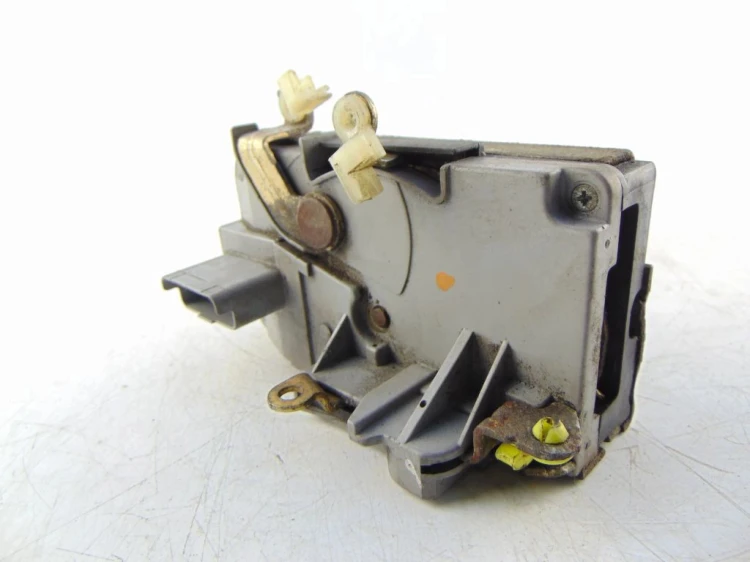 ZAMEK DRZWI LEWY PRZÓD CITROEN C5 I (2001-2004) 2.0 16V