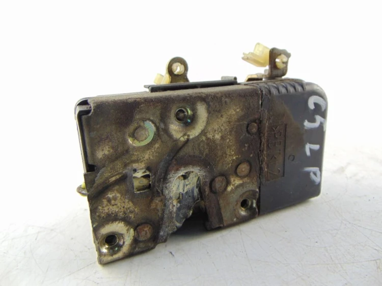 ZAMEK DRZWI LEWY PRZÓD CITROEN C5 I (2001-2004) 2.0 16V