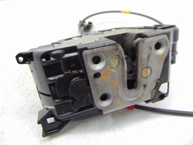 ZAMEK DRZWI PRAWY PRZÓD RENAULT KANGOO III (2008-2013) 1.5 DCI