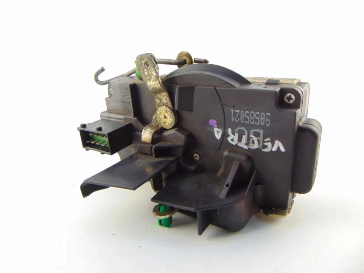 ZAMEK DRZWI LEWY PRZÓD OPEL VECTRA B 2.0 16V 90585021