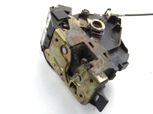 ZAMEK DRZWI PRAWY TYŁ FORD FOCUS MK1 1.6 16V