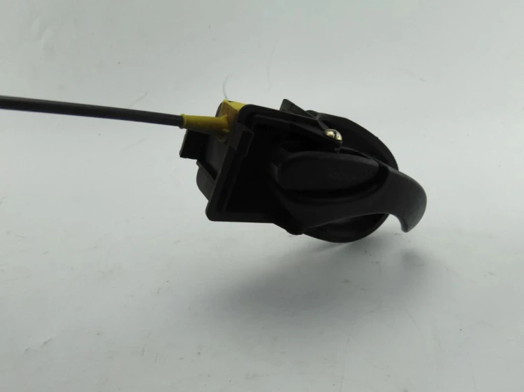 ZAMEK DRZWI PRAWY PRZÓD FORD FOCUS MK1 1.6 16V