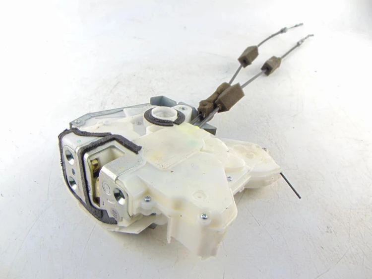 ZAMEK DRZWI LEWY PRZÓD HONDA ACCORD VIII (2008-2010) 2.2 I-DTEC 150 N22B1