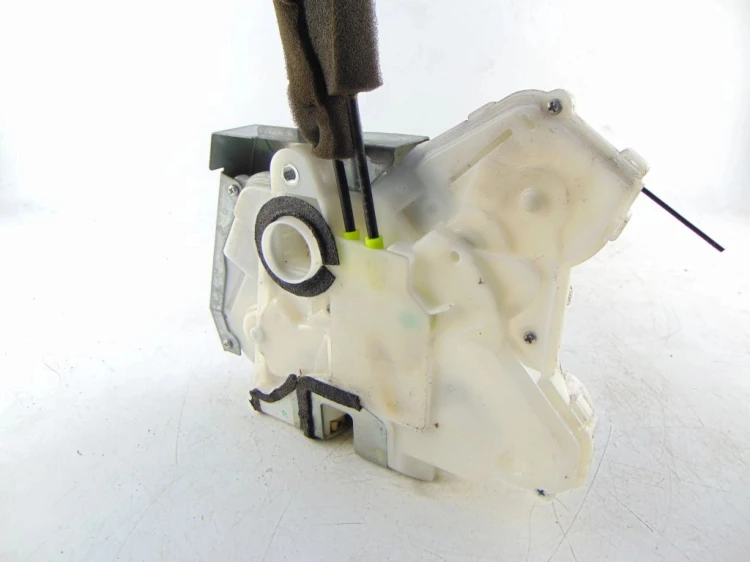 ZAMEK DRZWI LEWY PRZÓD HONDA ACCORD VIII (2008-2010) 2.2 I-DTEC 150 N22B1