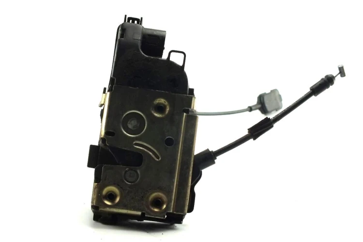 ZAMEK DRZWI PRAWY PRZÓD NISSAN PRIMERA P12 1.8 16V