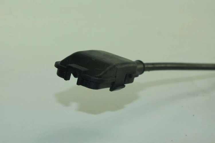 ZAMEK DRZWI PRAWY PRZÓD NISSAN PRIMERA P12 1.8 16V