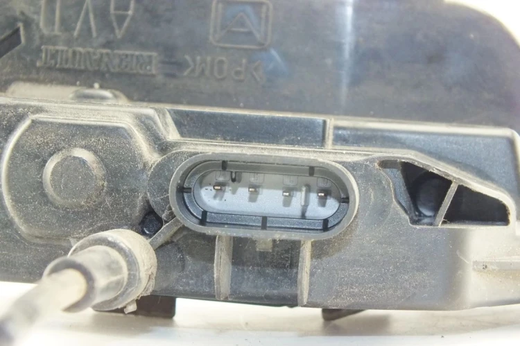 ZAMEK DRZWI PRAWY PRZÓD NISSAN PRIMERA P12 1.8 16V
