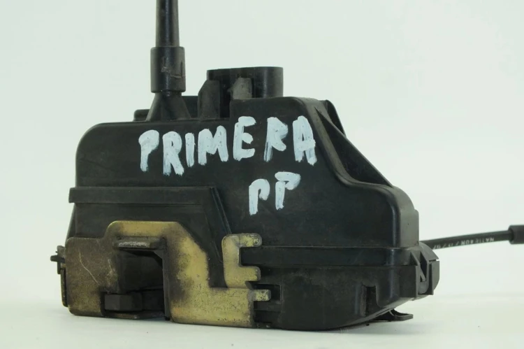 ZAMEK DRZWI PRAWY PRZÓD NISSAN PRIMERA P12 1.8 16V