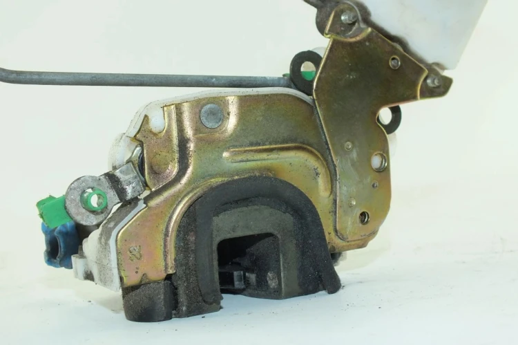 ZAMEK DRZWI LEWY PRZÓD NISSAN ALMERA N15 (1995-1998) 1.4 16V 80KM 805538991