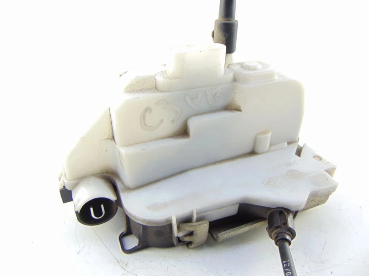 ZAMEK DRZWI PRAWY PRZÓD CITROEN C3 I (2002-2005) 1.4 HDI