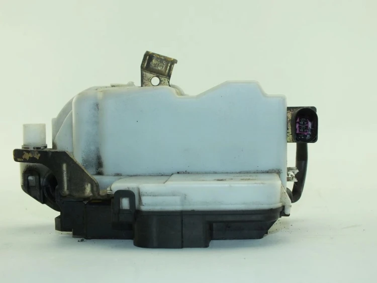 ZAMEK DRZWI PRAWY PRZÓD SEAT IBIZA II LIFT 1.9 TDI