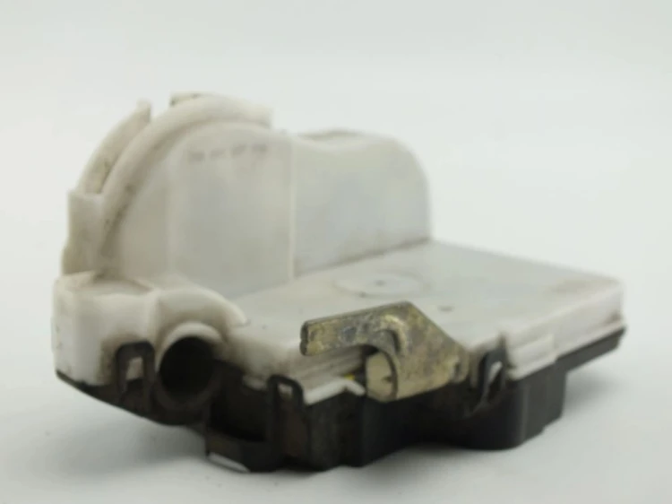 ZAMEK DRZWI PRAWY PRZÓD VOLKSWAGEN POLO III 6N