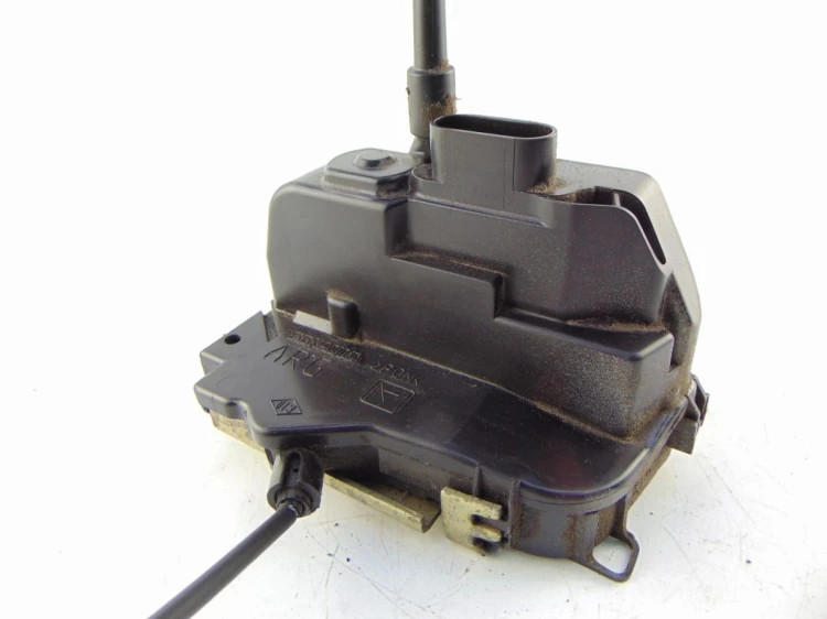 ZAMEK DRZWI LEWY TYŁ RENAULT VEL SATIS (2002-2009) 2.2 DCI
