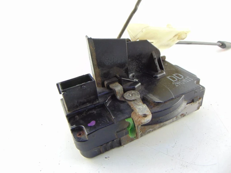 ZAMEK DRZWI PRAWY PRZÓD OPEL VECTRA B 2.0 16V 90507060
