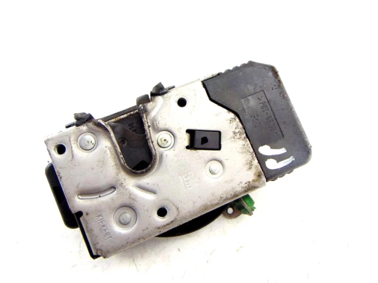 ZAMEK DRZWI PRAWY PRZÓD OPEL VECTRA B 2.0 16V