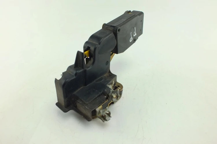 ZAMEK DRZWI PRAWY PRZÓD VOLVO S40 1.9D