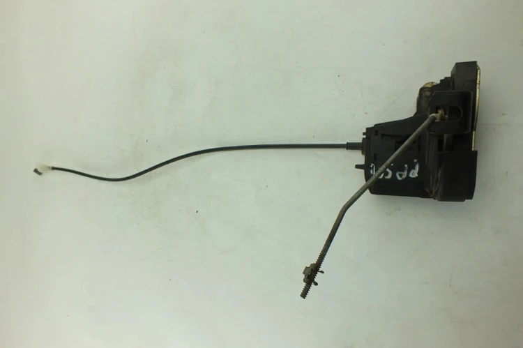 ZAMEK DRZWI PRAWY PRZÓD RENAULT SCENIC I LIFT (1999-2003)