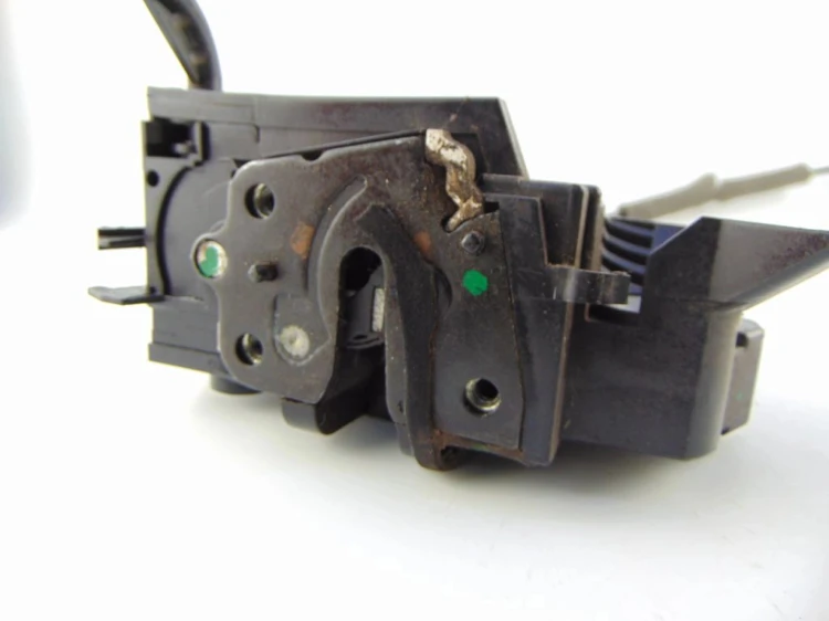 ZAMEK DRZWI LEWY PRZÓD CITROEN C4 PICASSO II (2013-2018) 1.6 E-HDI 98103105