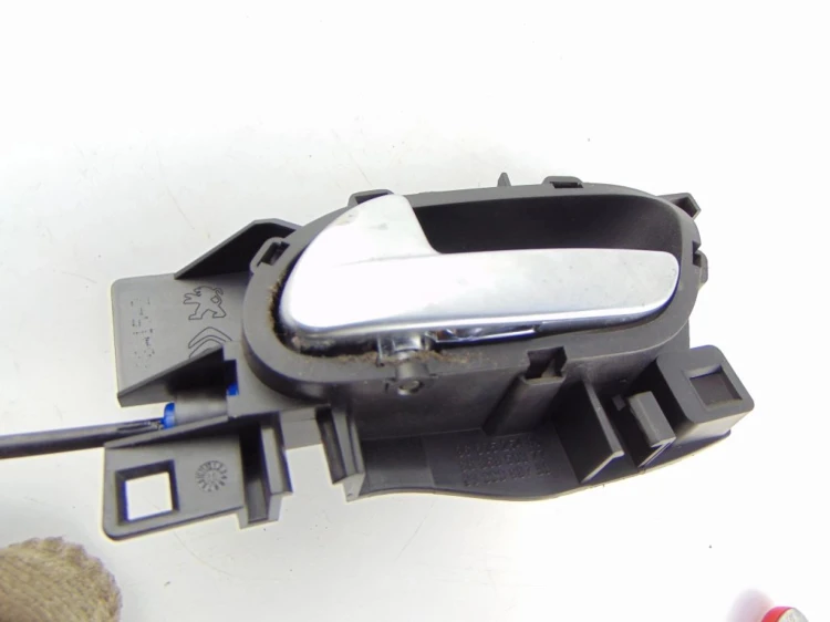 ZAMEK DRZWI LEWY PRZÓD CITROEN C4 PICASSO II (2013-2018) 1.6 E-HDI 98103105