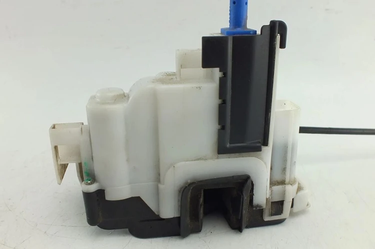 ZAMEK DRZWI PRAWY PRZÓD FIAT FIORINO 1.4 8V