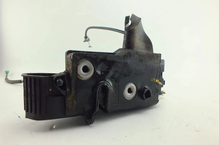 ZAMEK DRZWI PRAWY PRZÓD CITROEN C4 I (2004-2008) 1.6 16V