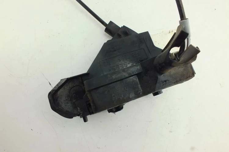 ZAMEK DRZWI PRAWY PRZÓD CITROEN C4 I (2004-2008) 1.6 16V