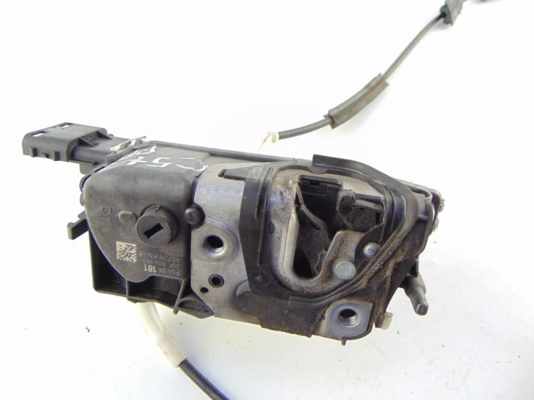 ZAMEK DRZWI PRAWY PRZÓD CITROEN C5 III (2008 -) 3.0 HDI V6