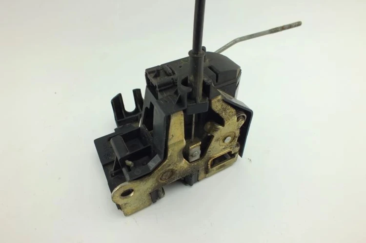 ZAMEK DRZWI PRAWY PRZÓD RENAULT SCENIC I LIFT (1999-2003)